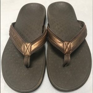 Vionic Tide ll Toe Post Sandals